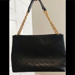 SOLD🥳🥳🥳Tory Burch Alexa